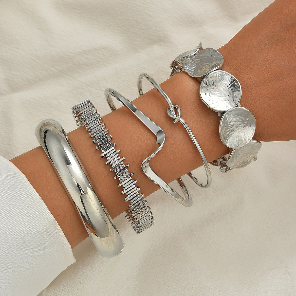 Jewelry & Accessories