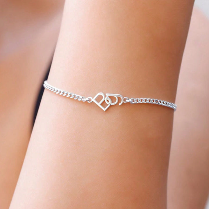 The Letter Bracelet Can Be Customized With Two English
