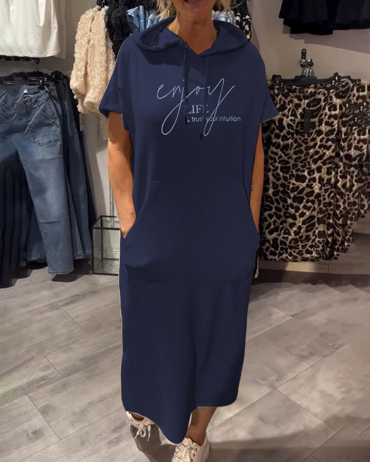 Sásquia - Casual šaty s kapucí