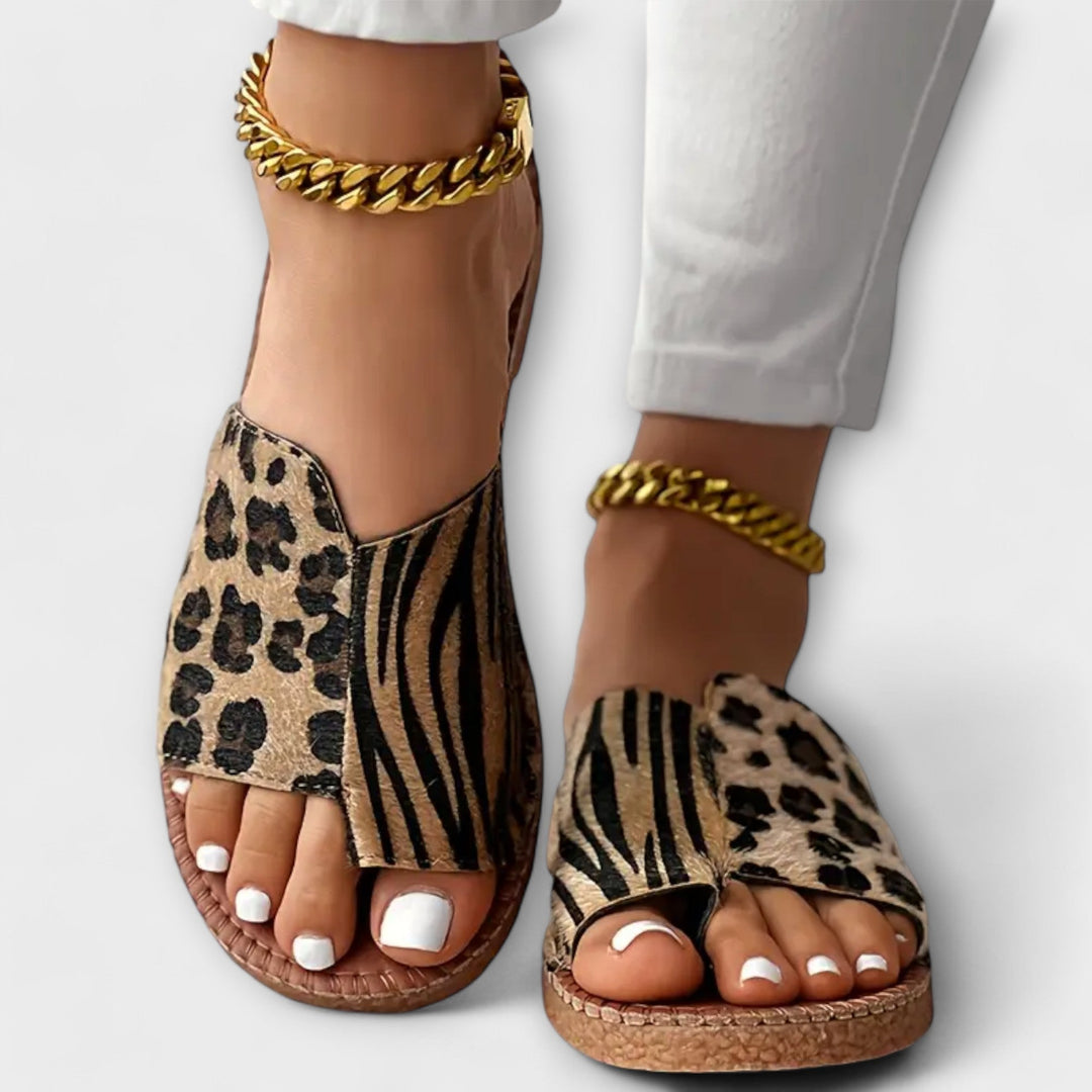 Tareyja - Bicolor sandály s leopardím potiskem