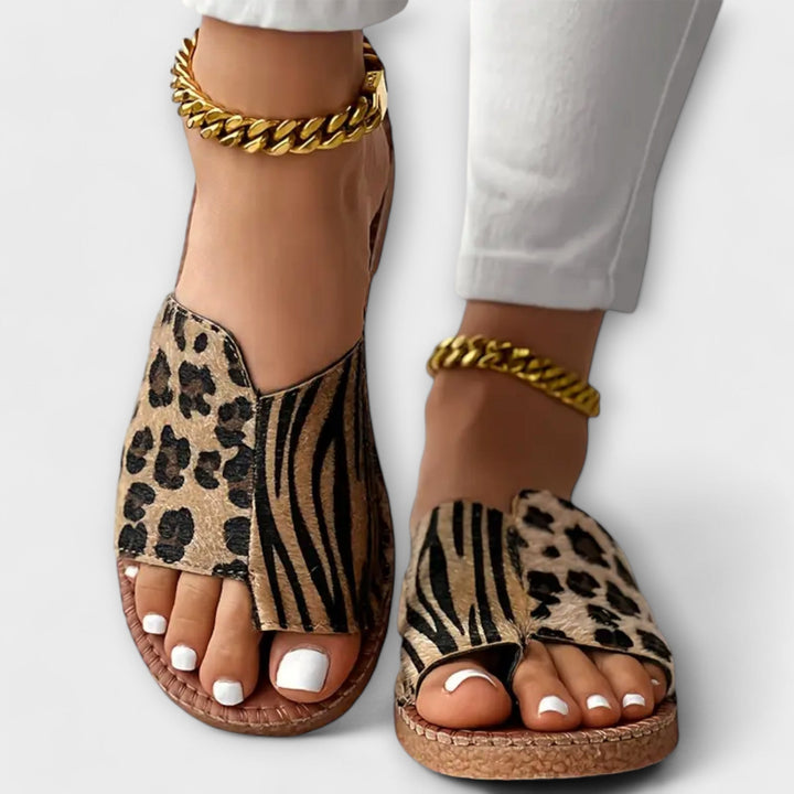 Tareyja - Bicolor sandály s leopardím potiskem