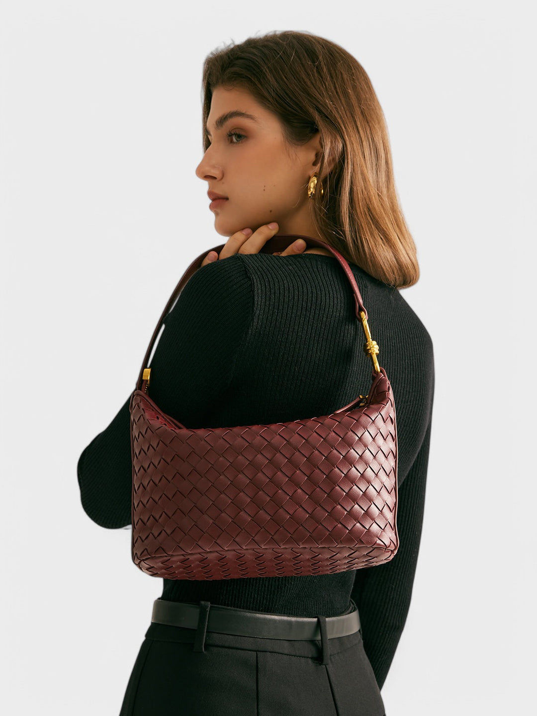 Isa - Burgundské Chic