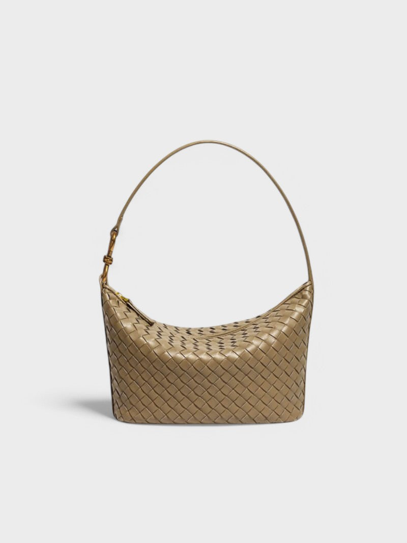 Isa - Burgundské Chic